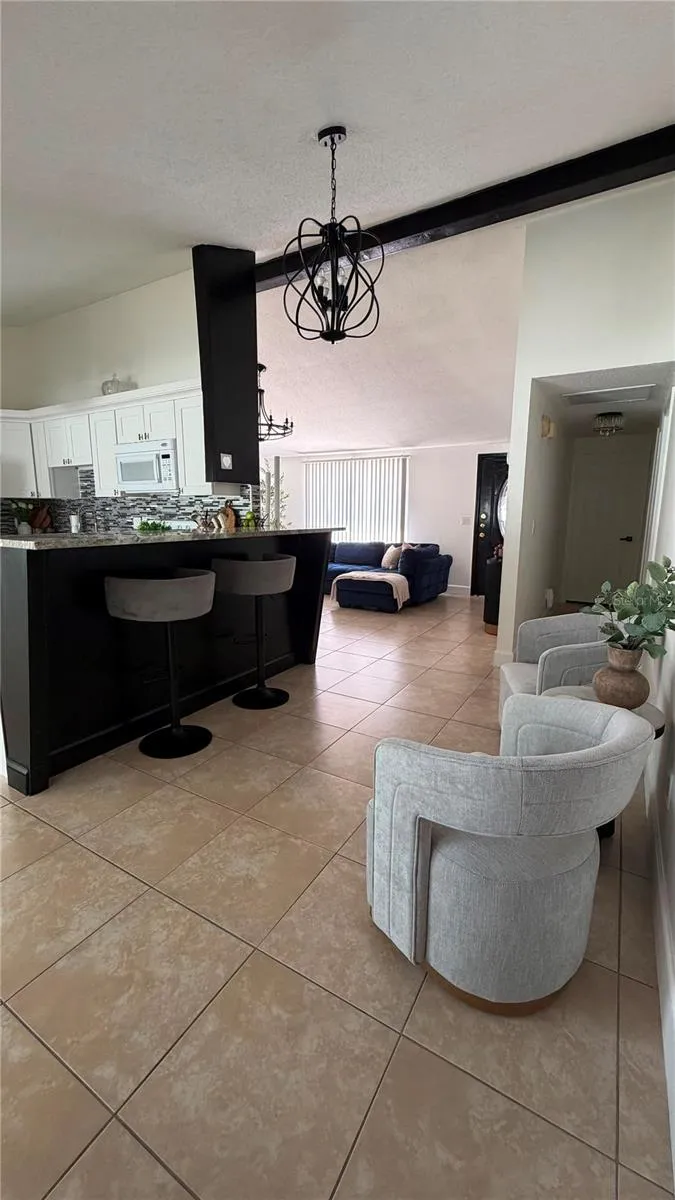 6713 WILLOW SPRING COURT Tampa, FL 33615