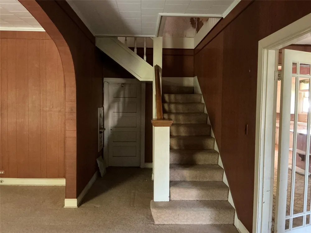 300 E Grand Avenue Comanche, TX 76442