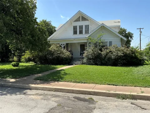 300 E Grand Avenue
