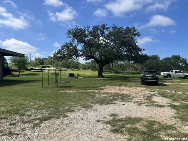6668 Fm 3175 Somerset, TX 78069