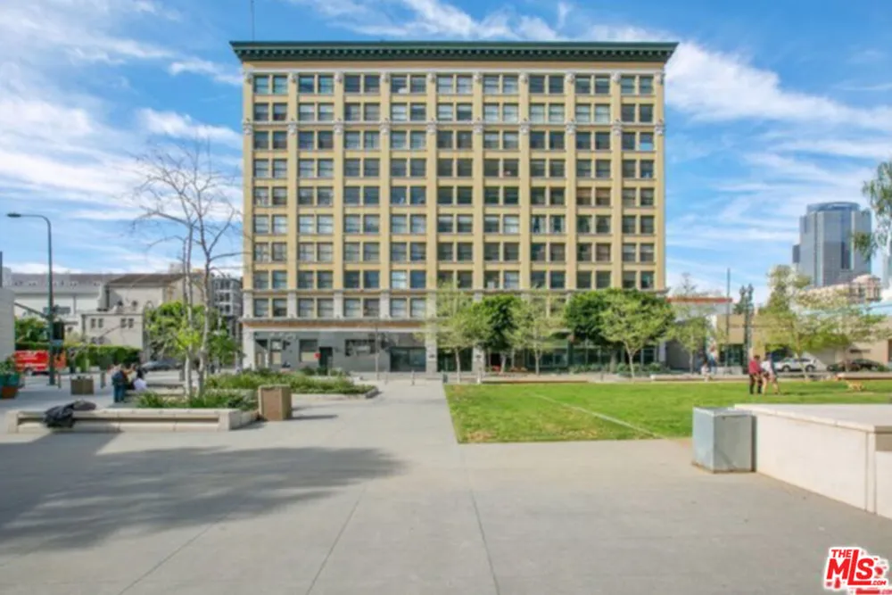 108 W 2nd Street #808 Los Angeles, CA 90012