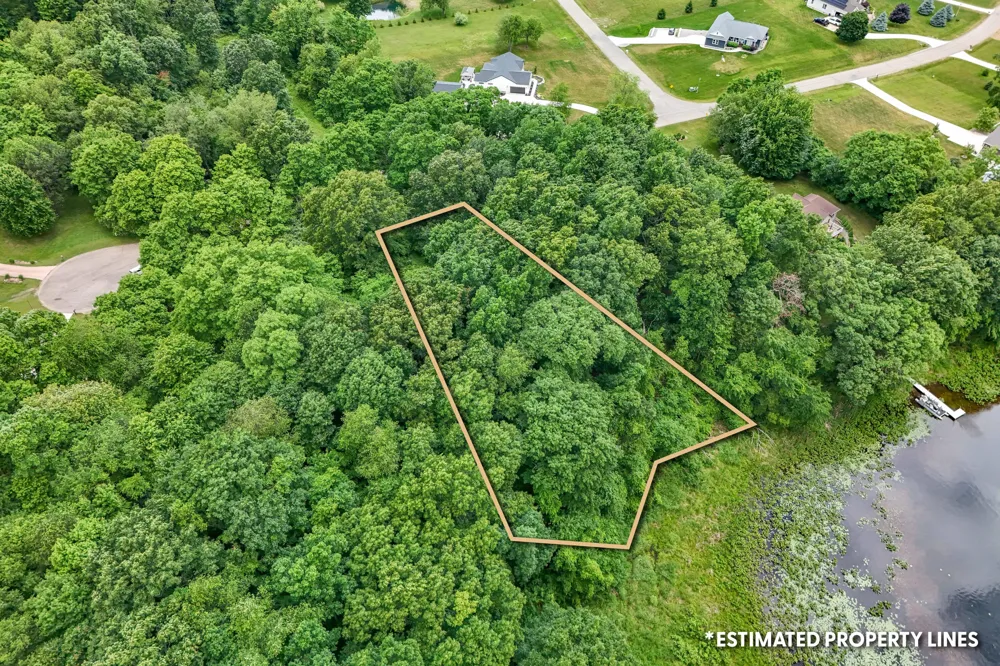 6117 Sweet Clover Hills Drive Jonesville, MI 49250