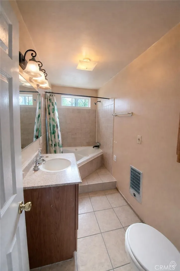 9316 Whispering Pines Rd. Frazier Park, CA 93225
