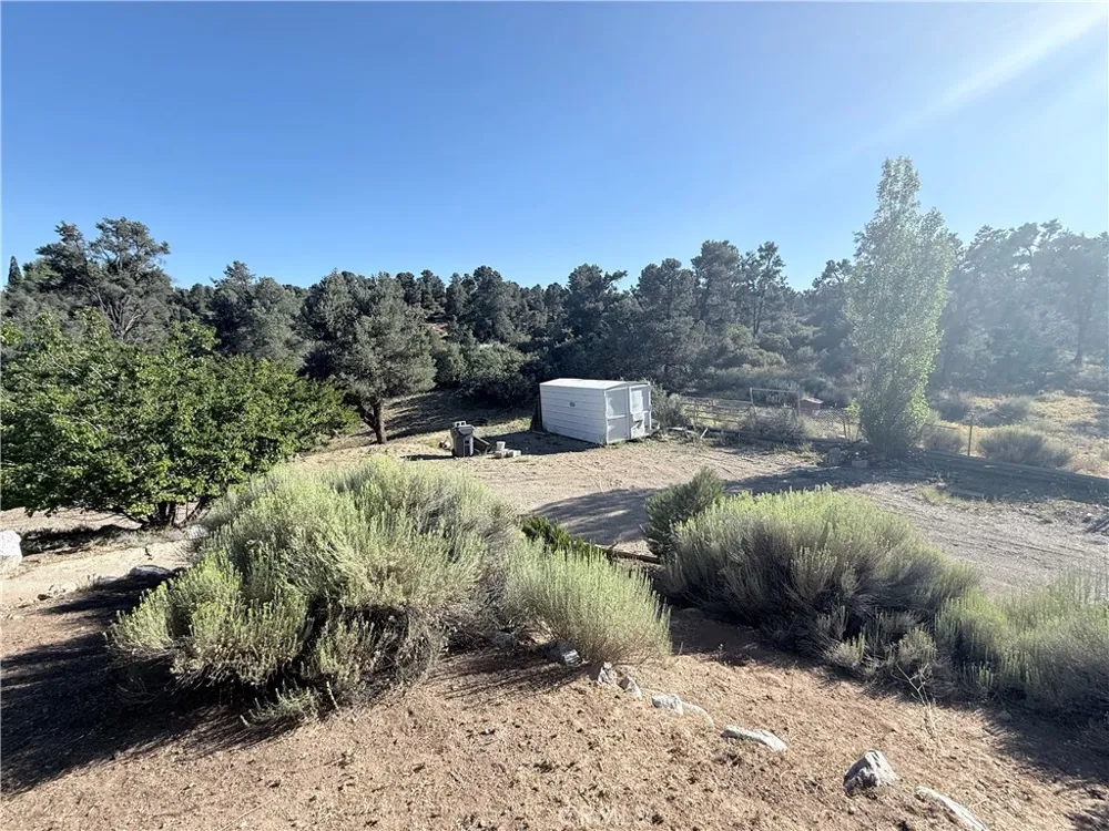 9316 Whispering Pines Rd. Frazier Park, CA 93225