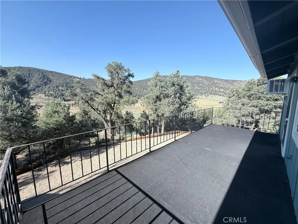 9316 Whispering Pines Rd. Frazier Park, CA 93225