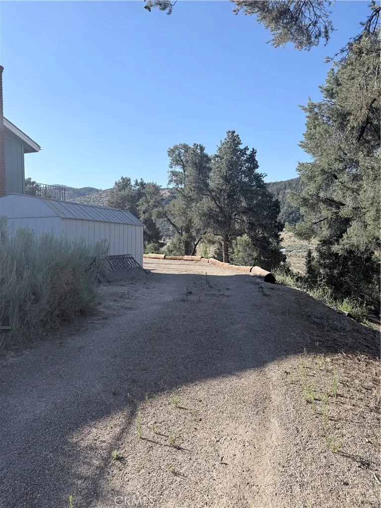 9316 Whispering Pines Rd. Frazier Park, CA 93225