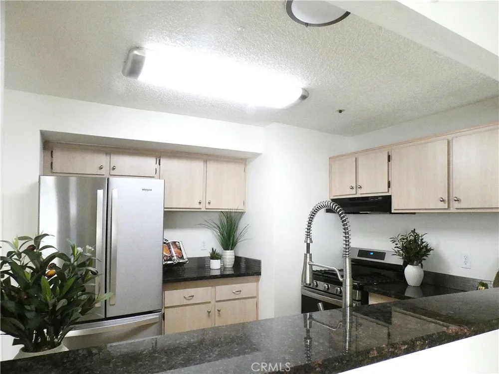 321 E Inger #N127 Santa Maria, CA 93454