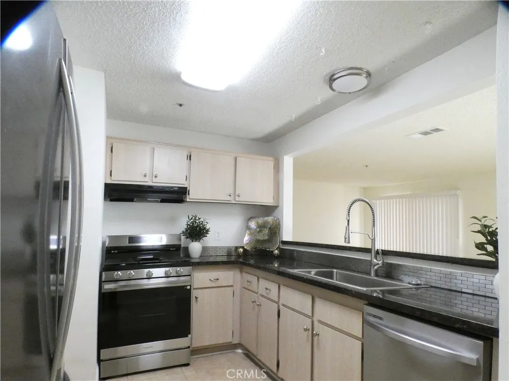 321 E Inger #N127 Santa Maria, CA 93454