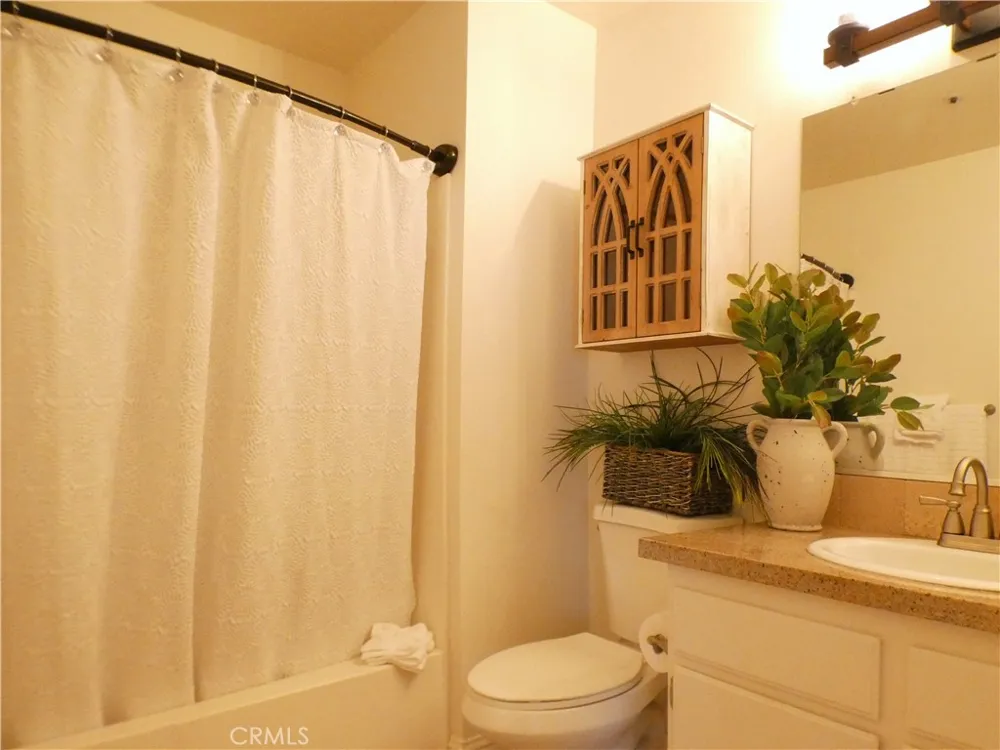 321 E Inger #N127 Santa Maria, CA 93454