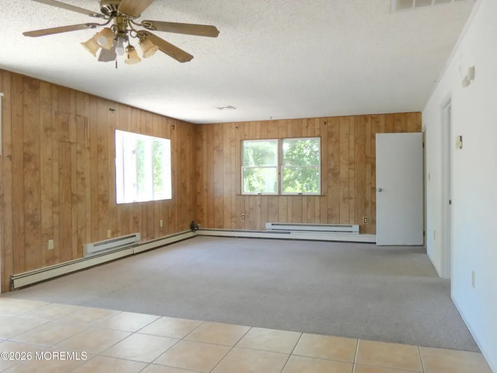 93 Outboard Avenue Manahawkin, NJ 08050
