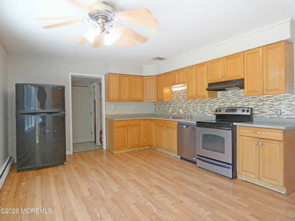 93 Outboard Avenue Manahawkin, NJ 08050