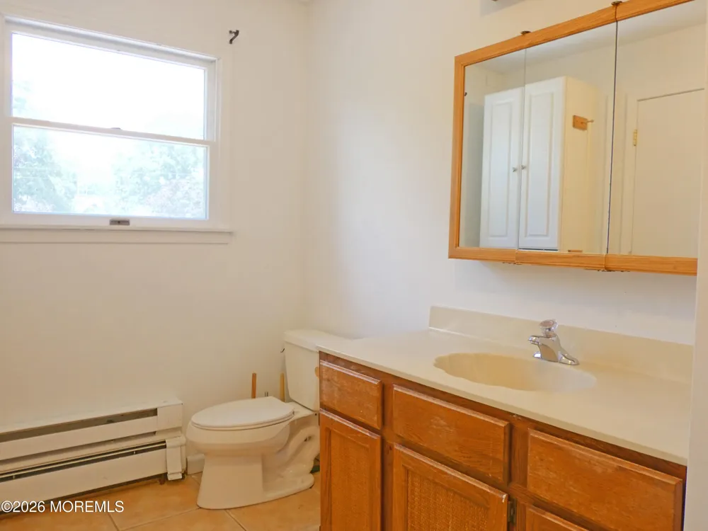 93 Outboard Avenue Manahawkin, NJ 08050