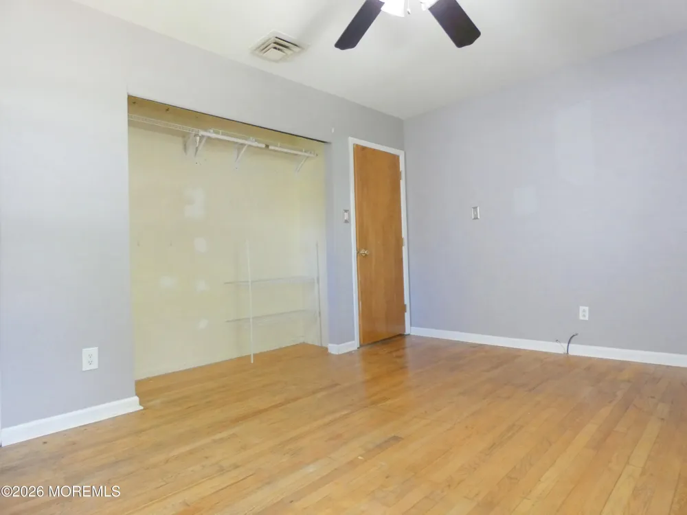 93 Outboard Avenue Manahawkin, NJ 08050