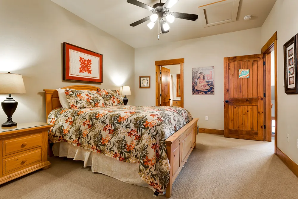 7412 Calming Court Jonestown, TX 78645