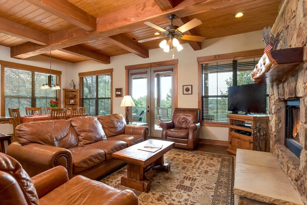 7412 Calming Court Jonestown, TX 78645
