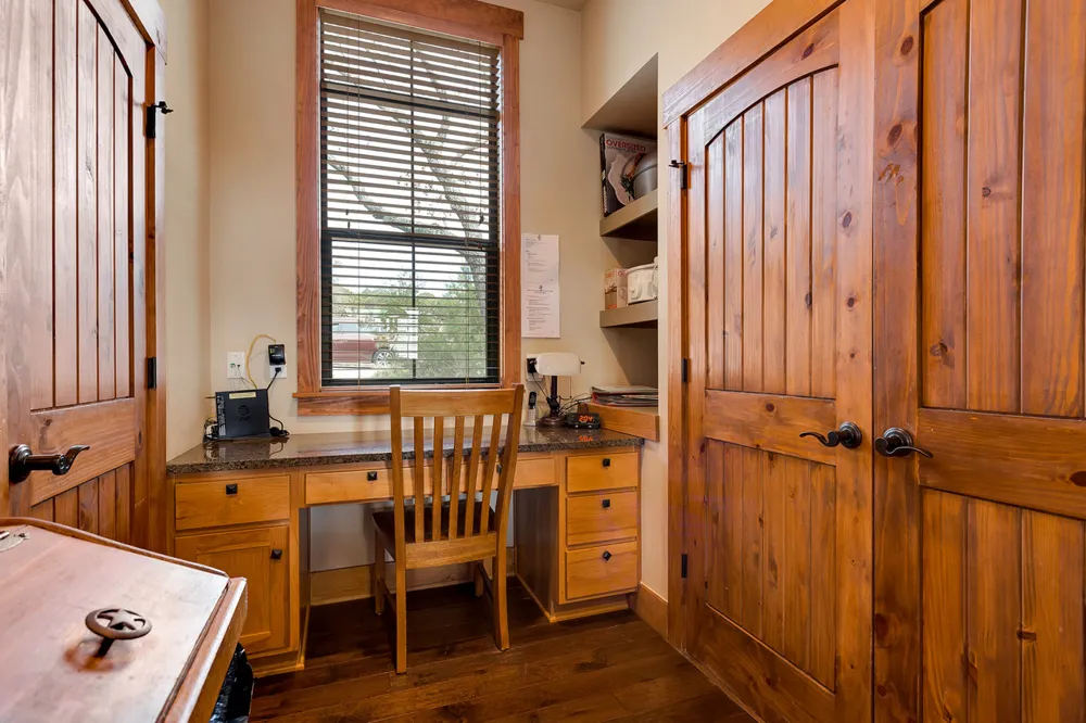 7412 Calming Court Jonestown, TX 78645