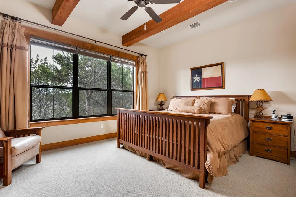 7412 Calming Court Jonestown, TX 78645