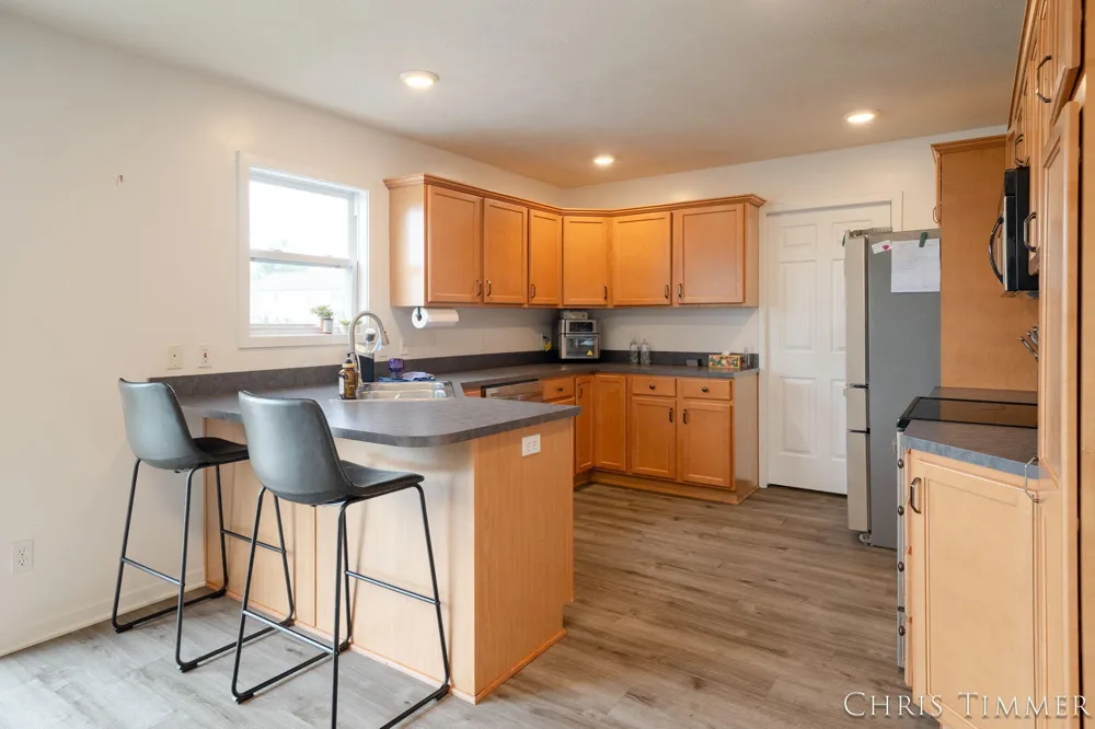 1877 Sun Park Drive Zeeland Charter Township, MI 49464