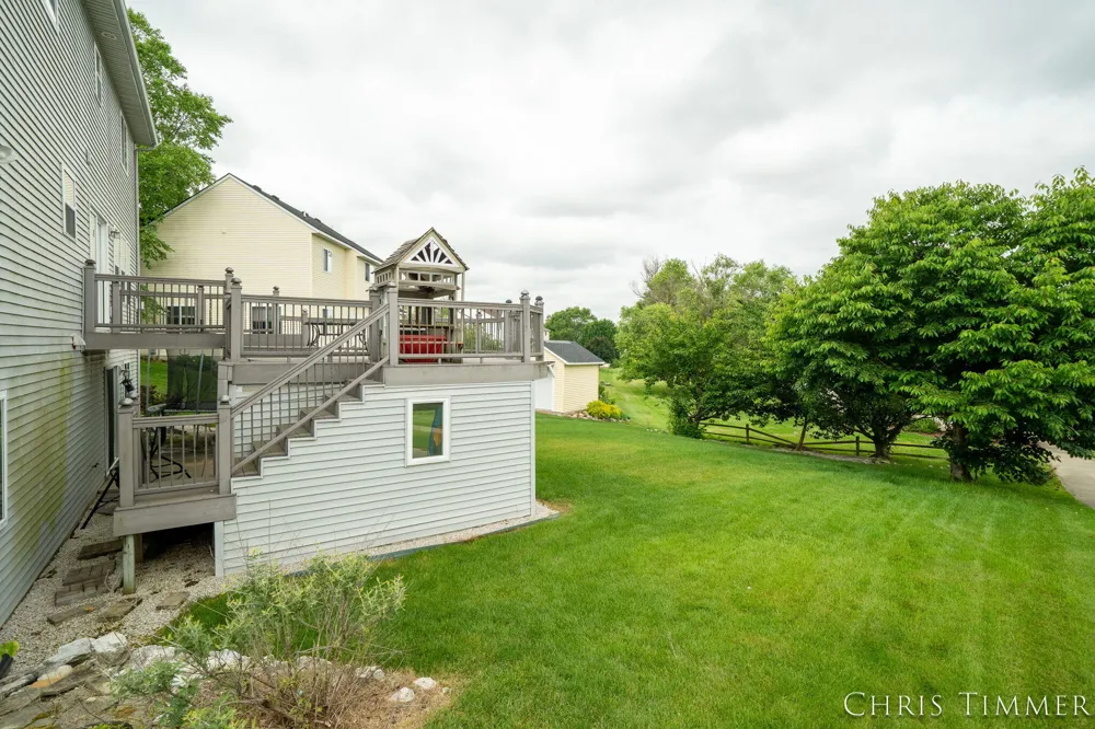1877 Sun Park Drive Zeeland Charter Township, MI 49464
