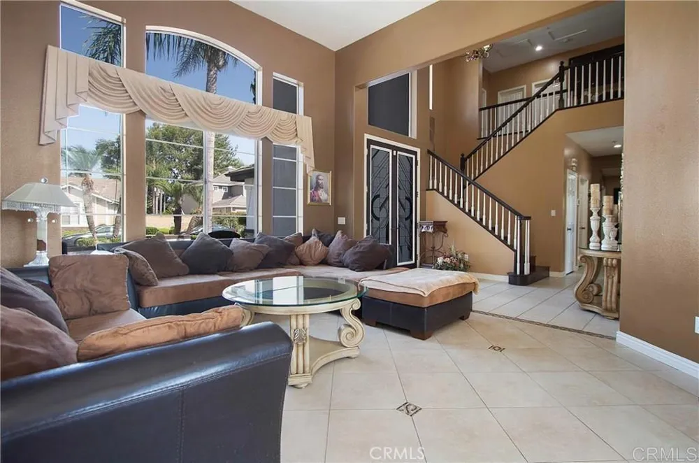113 Gomez Circle Placentia, CA 92870