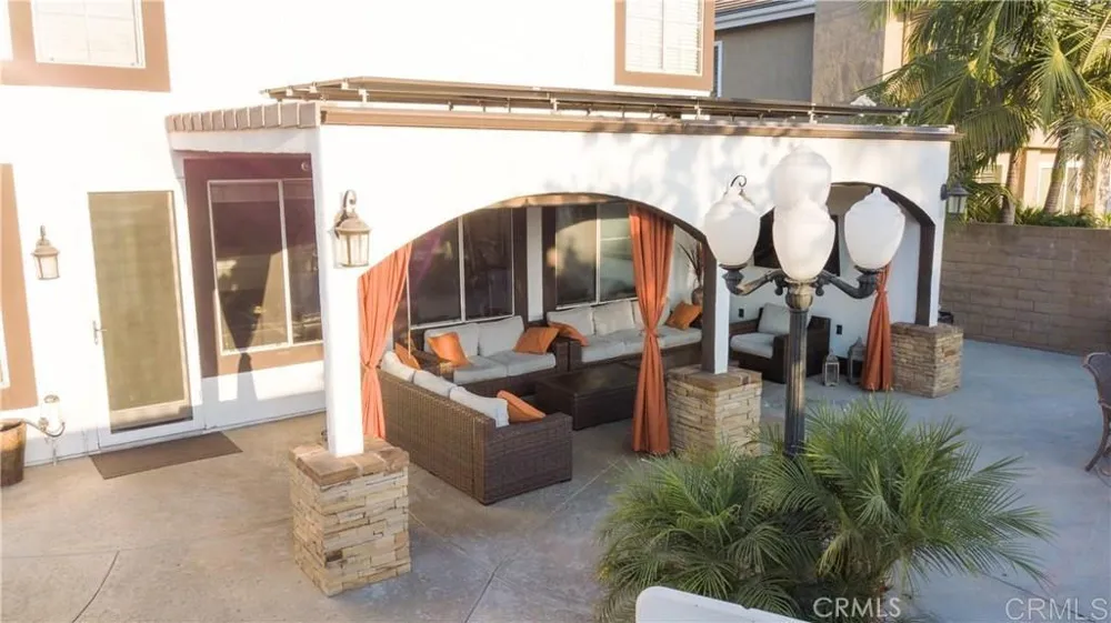 113 Gomez Circle Placentia, CA 92870