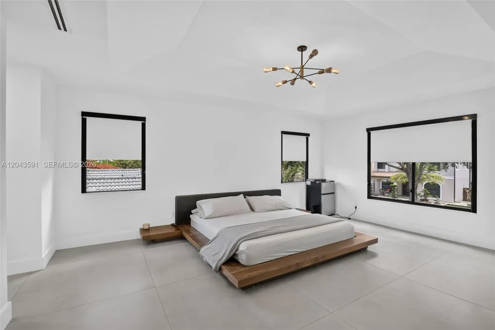 10746 Charleston Pl Cooper City, FL 33026