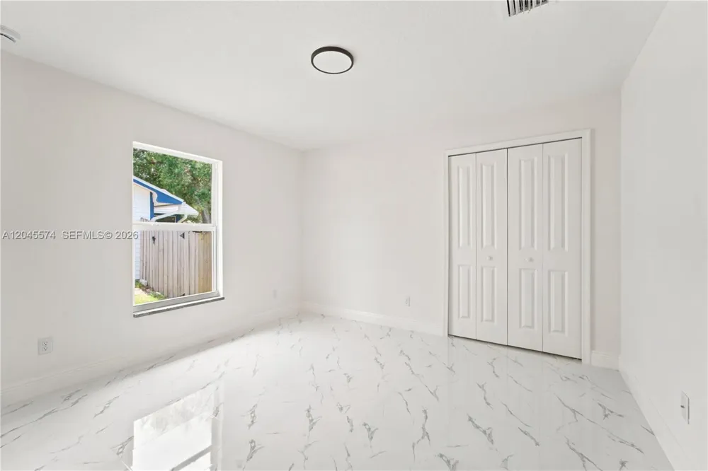 5203 Birch Dr Fort Pierce, FL 34945