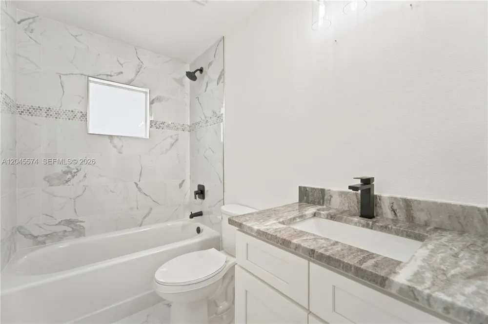 5203 Birch Dr Fort Pierce, FL 34945