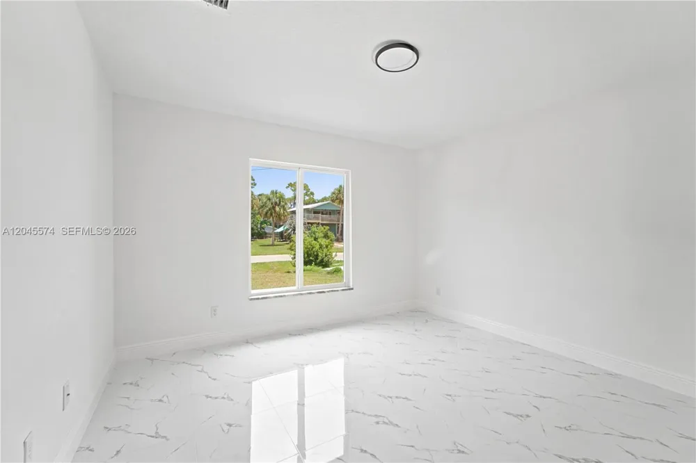 5203 Birch Dr Fort Pierce, FL 34945