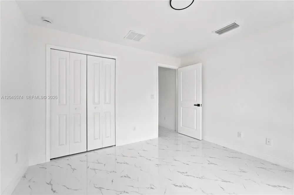 5203 Birch Dr Fort Pierce, FL 34945
