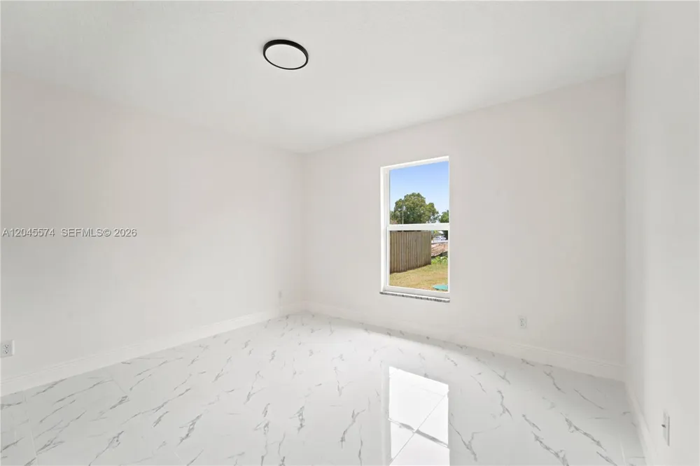 5203 Birch Dr Fort Pierce, FL 34945