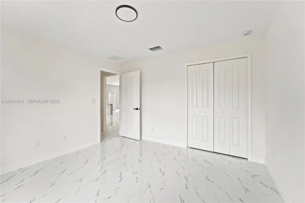 5203 Birch Dr Fort Pierce, FL 34945