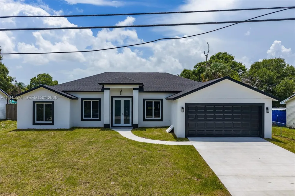 5203 Birch Dr Fort Pierce, FL 34945