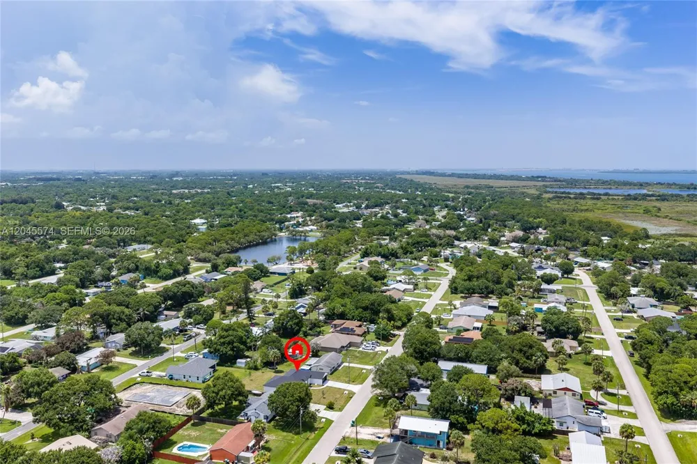 5203 Birch Dr Fort Pierce, FL 34945