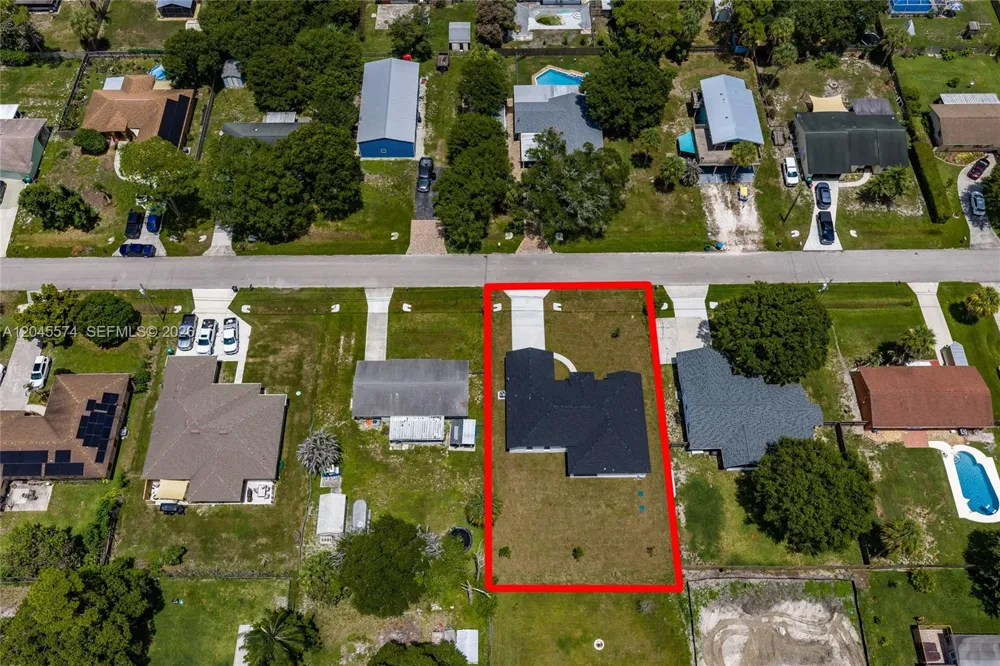 5203 Birch Dr Fort Pierce, FL 34945