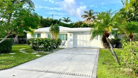 262 Bombay Ave
