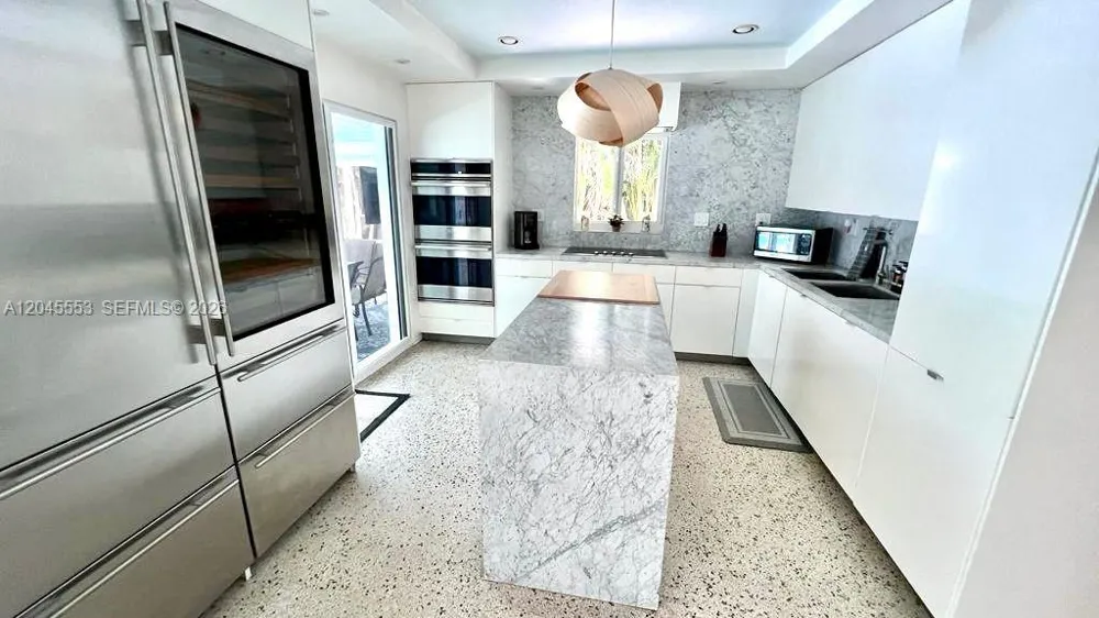 262 Bombay Ave Lauderdale By The Sea, FL 33308