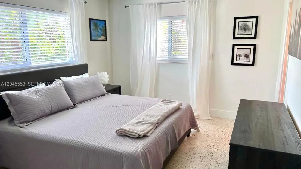 262 Bombay Ave Lauderdale By The Sea, FL 33308