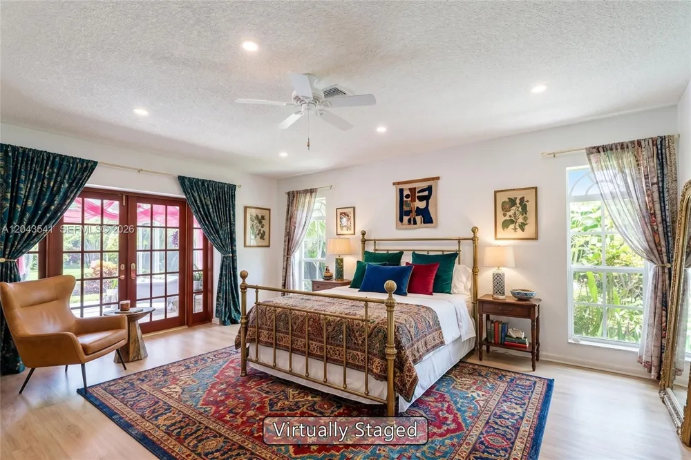 9720 Palmetto Club Ln W Miami, FL 33157