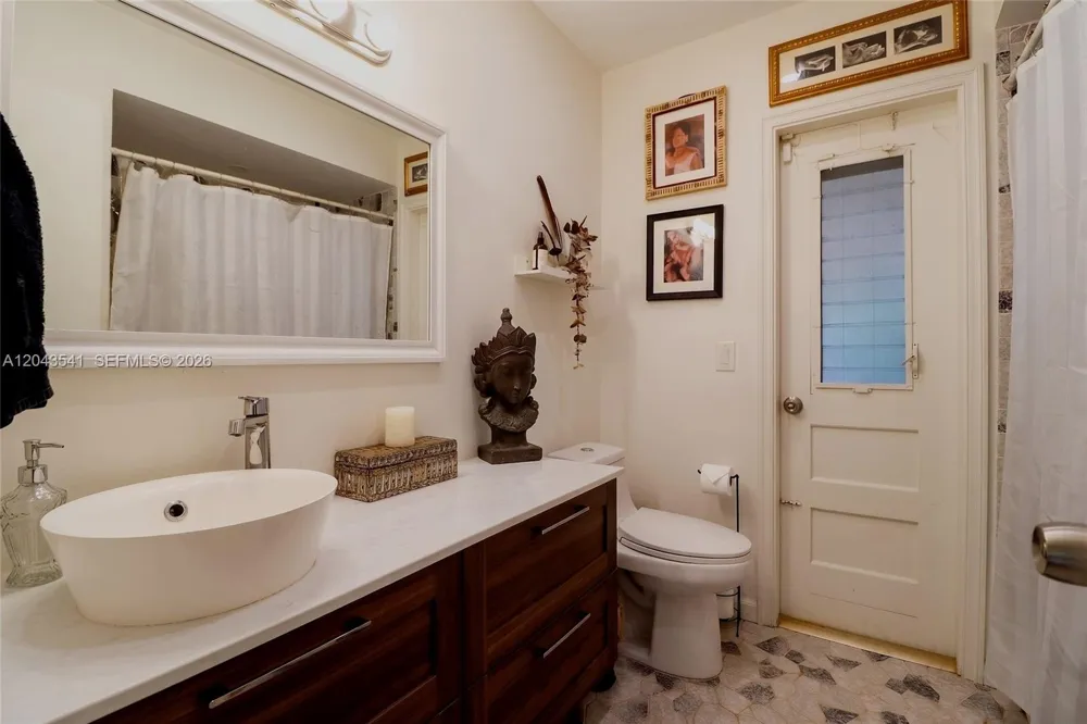 9720 Palmetto Club Ln W Miami, FL 33157