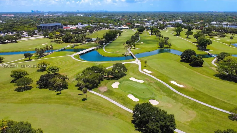 9720 Palmetto Club Ln W Miami, FL 33157
