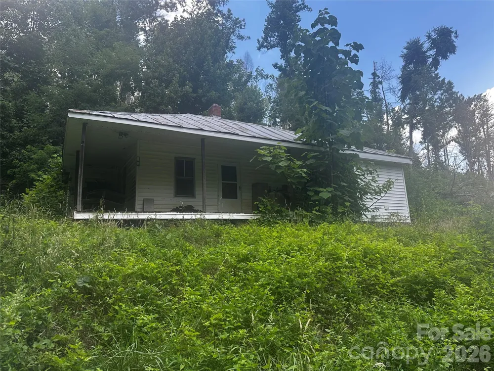 674 John Sparks Road Bakersville, NC 28705