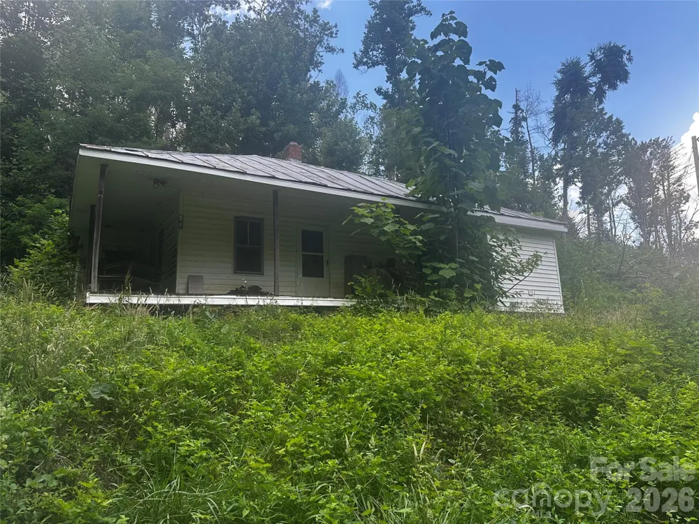 674 John Sparks Road Bakersville, NC 28705
