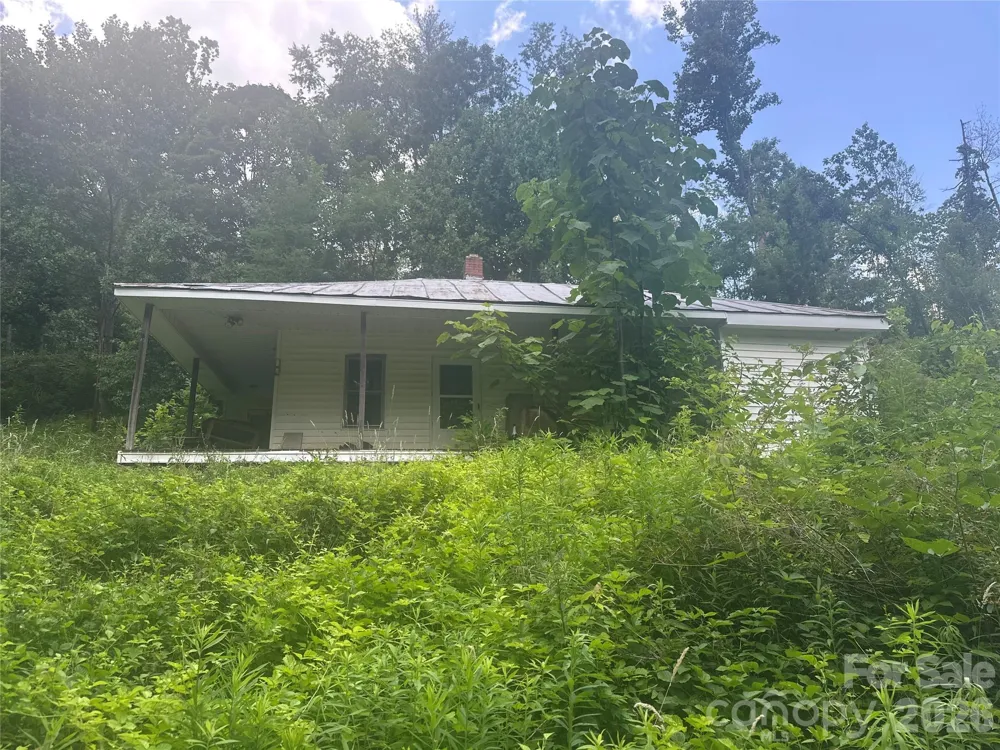 674 John Sparks Road Bakersville, NC 28705