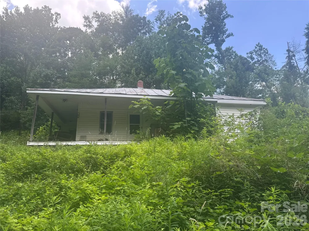 674 John Sparks Road Bakersville, NC 28705