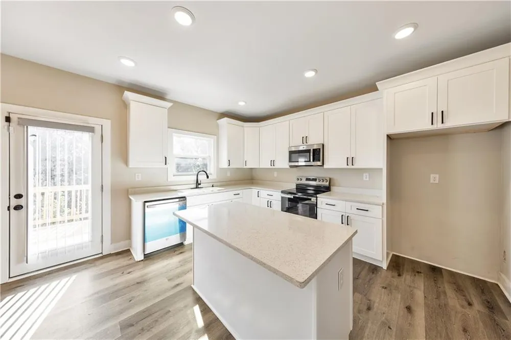 336 Nobleman Way Canton, GA 30114