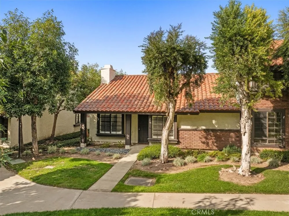 206 San Luis Rey San Dimas, CA 91773