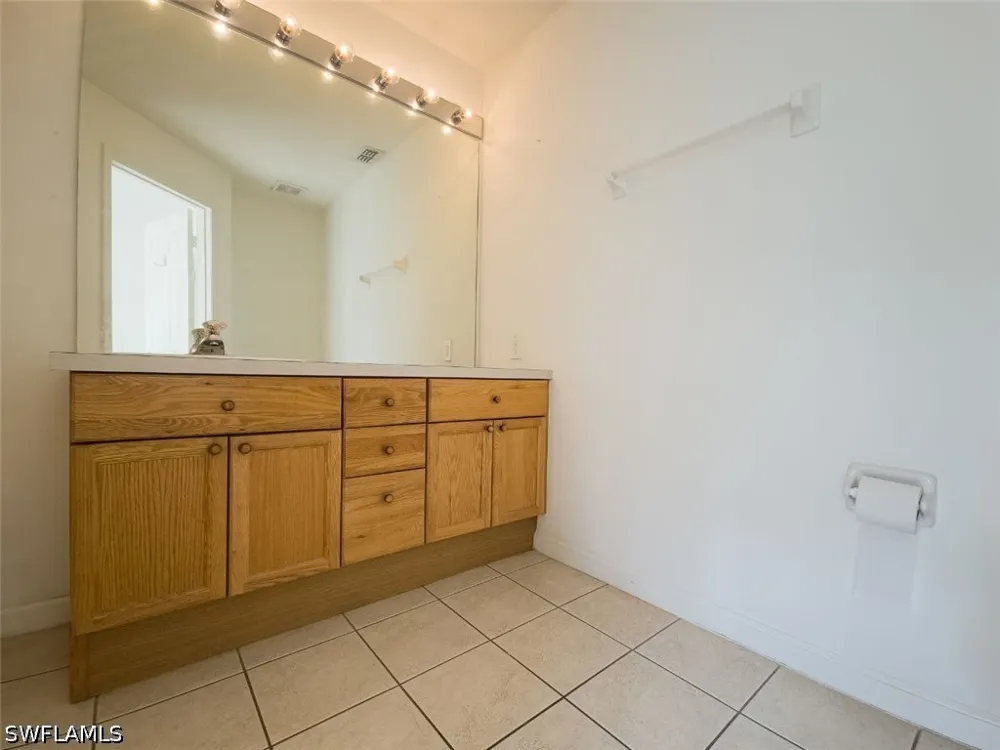 SILVER PALM DRIVE Kissimmee, FL 34747