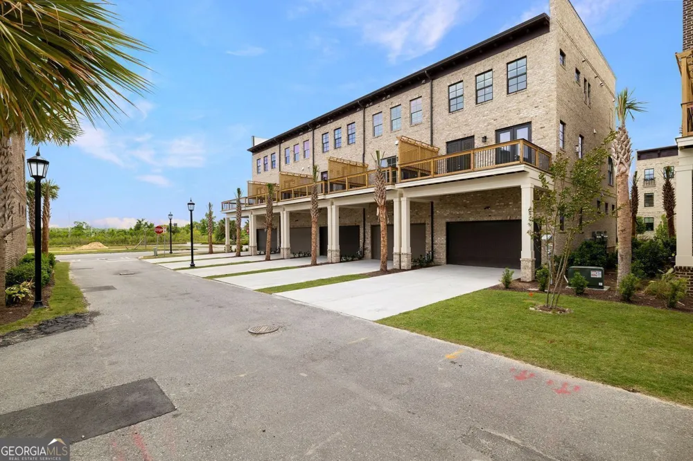 359 Chatooga LN Savannah, GA 31401