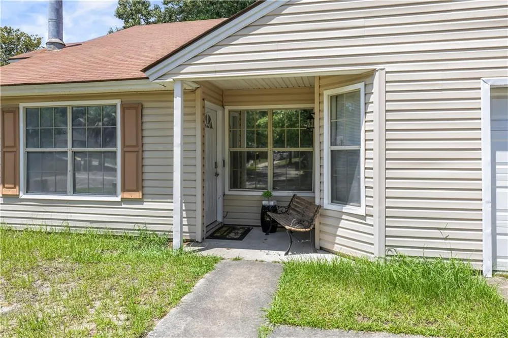 56 Quail Forest Drive Savannah, GA 31419